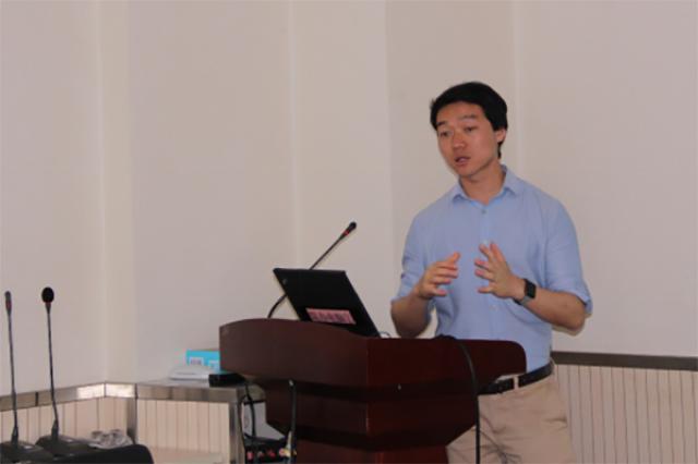 20180531152774794031401389.jpg 20180531wang地理学前沿讲座第八期“Extracting Computational representation of Place with Social Sensing”成功举办508.jpg